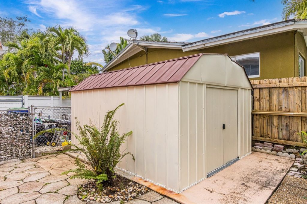 1728 SW 4th Court, Fort Lauderdale, FL 33312 Photo