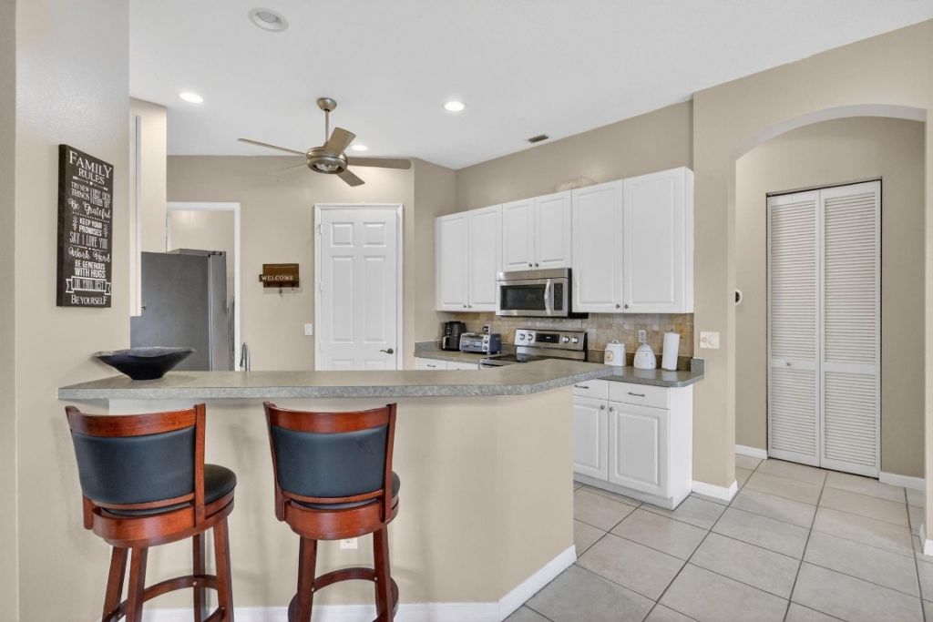 544 SW Lake Manatee Way, Port Saint Lucie, FL 34986 Photo