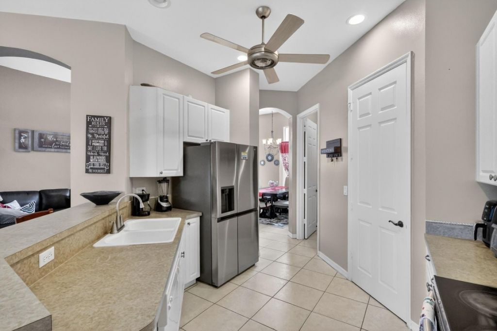 544 SW Lake Manatee Way, Port Saint Lucie, FL 34986 Photo