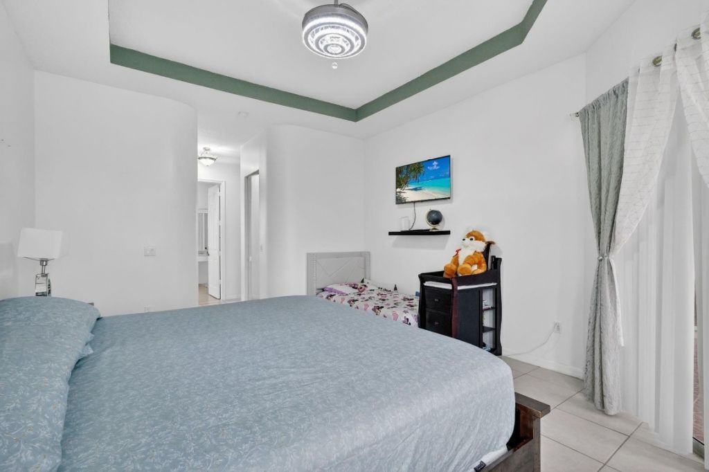 544 SW Lake Manatee Way, Port Saint Lucie, FL 34986 Photo