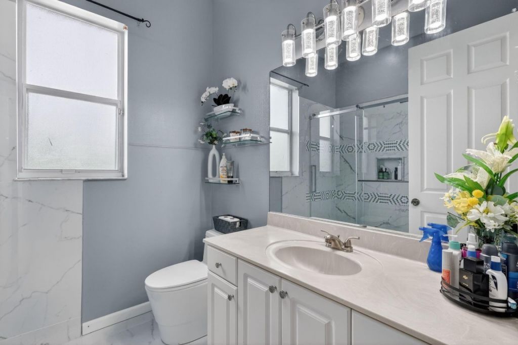 544 SW Lake Manatee Way, Port Saint Lucie, FL 34986 Photo