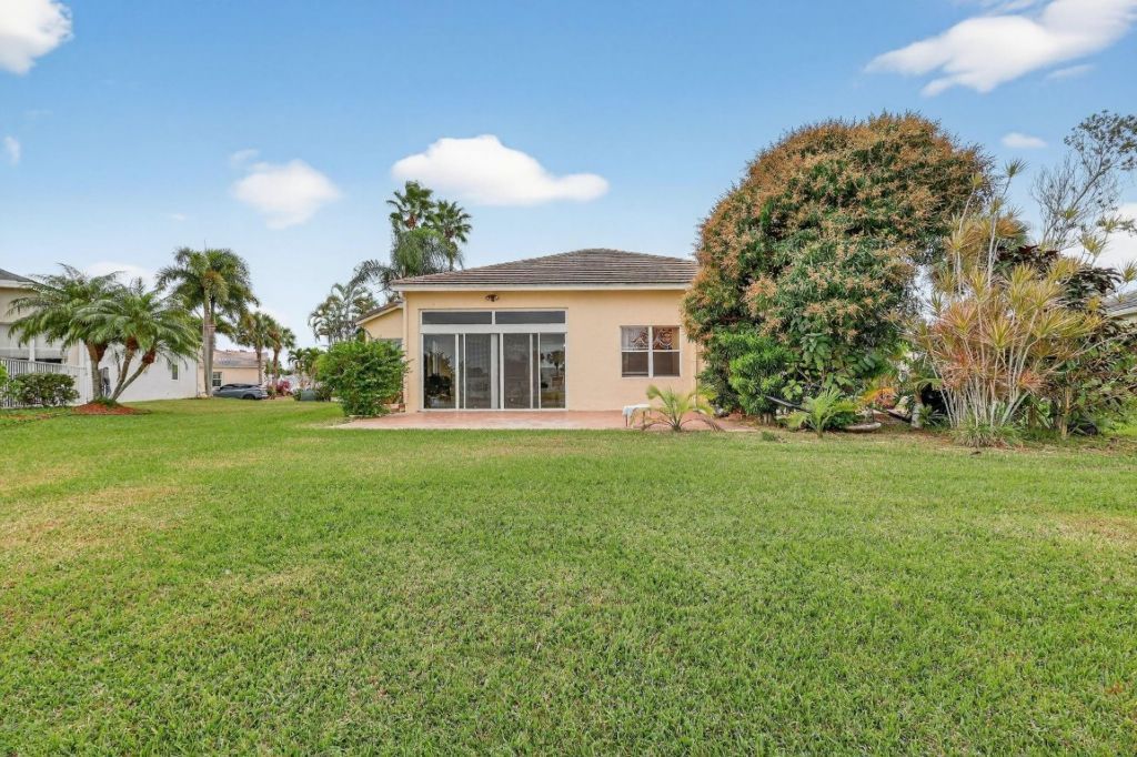 544 SW Lake Manatee Way, Port Saint Lucie, FL 34986 Photo