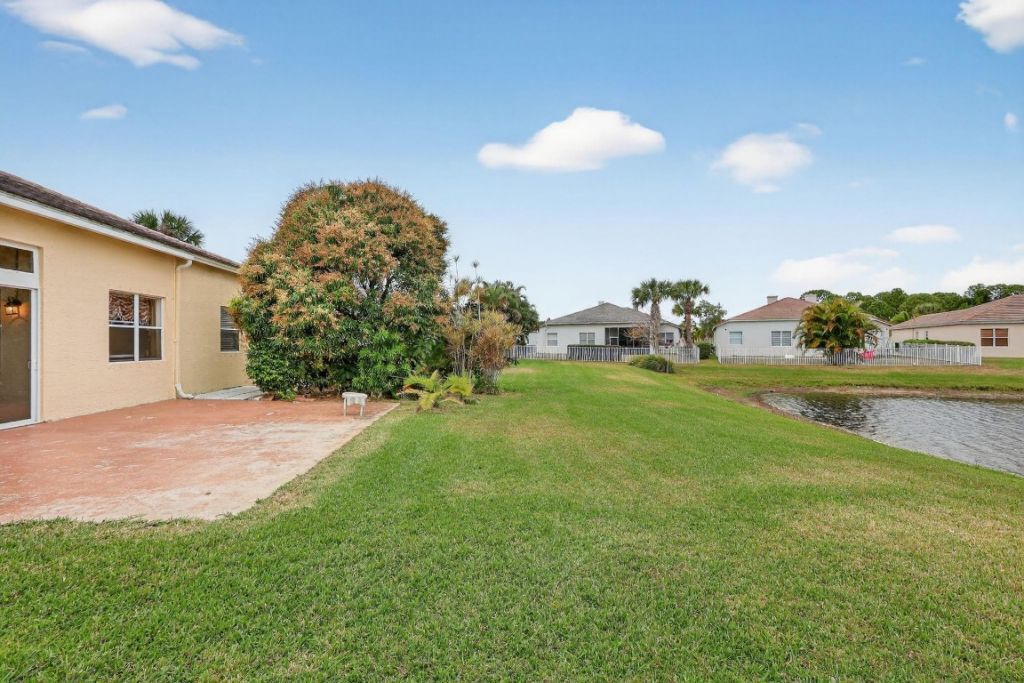 544 SW Lake Manatee Way, Port Saint Lucie, FL 34986 Photo