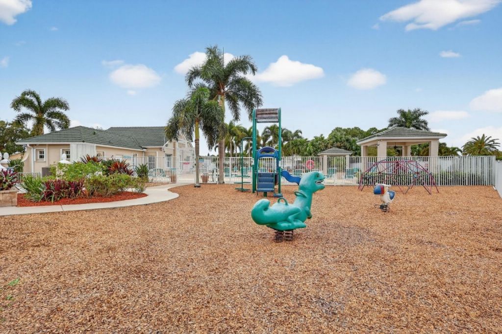 544 SW Lake Manatee Way, Port Saint Lucie, FL 34986 Photo