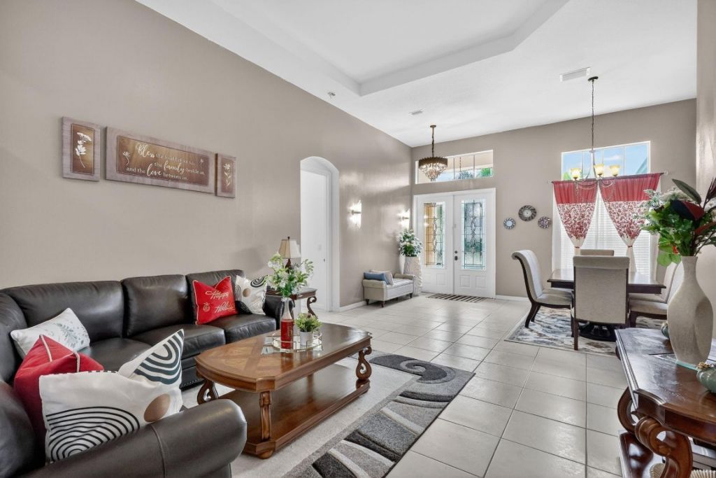 544 SW Lake Manatee Way, Port Saint Lucie, FL 34986 Photo