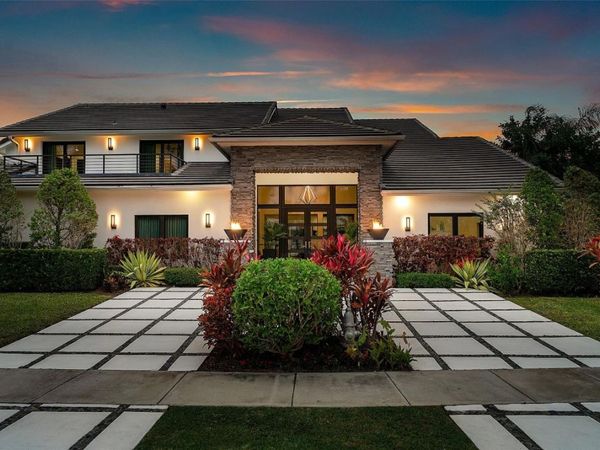 737 NE Boca Bay Colony Dr, Boca Raton, FL 33487