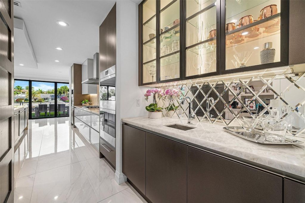 737 NE Boca Bay Colony Dr, Boca Raton, FL 33487 Photo