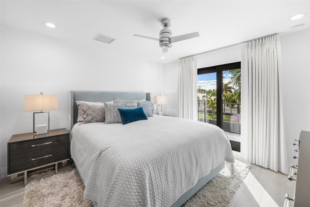 737 NE Boca Bay Colony Dr, Boca Raton, FL 33487 Photo