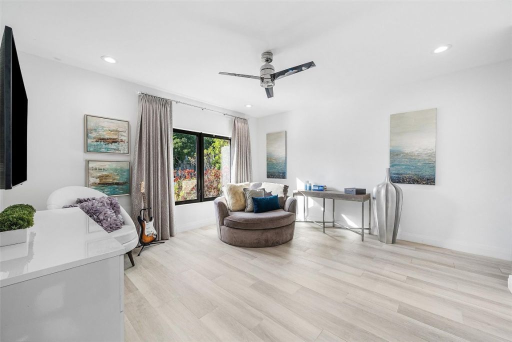 737 NE Boca Bay Colony Dr, Boca Raton, FL 33487 Photo