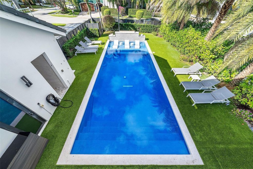 737 NE Boca Bay Colony Dr, Boca Raton, FL 33487 Photo