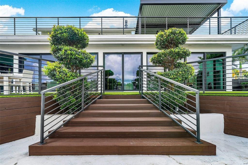 737 NE Boca Bay Colony Dr, Boca Raton, FL 33487 Photo