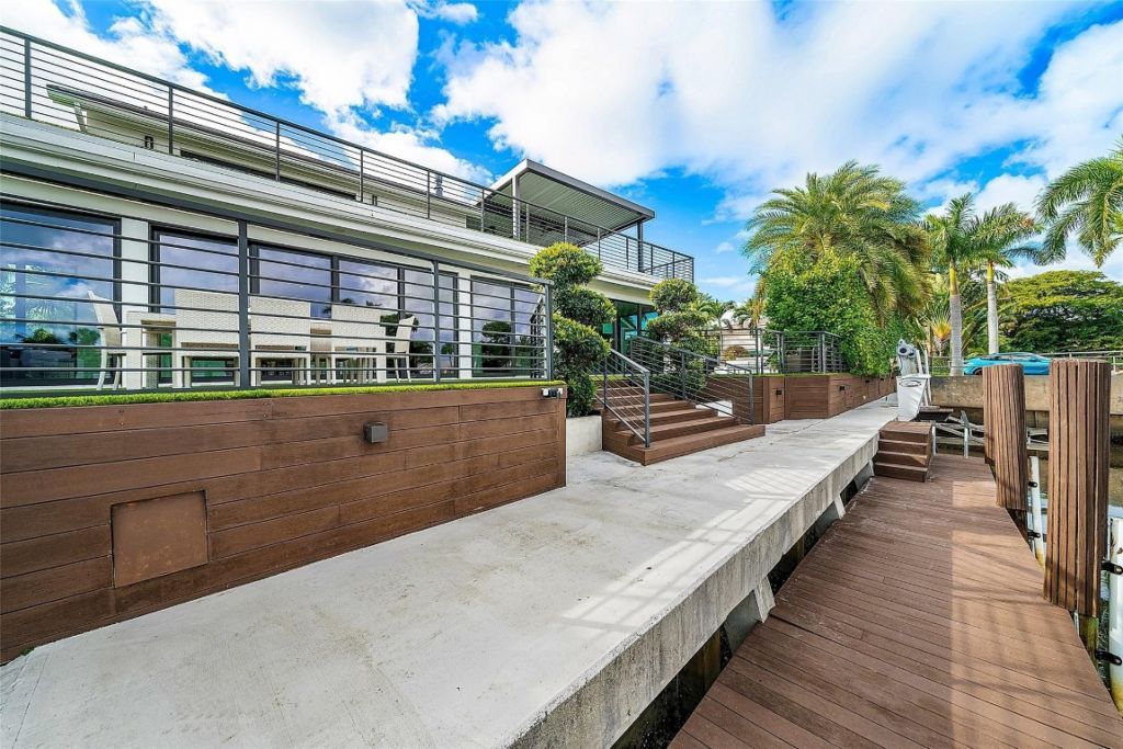 737 NE Boca Bay Colony Dr, Boca Raton, FL 33487 Photo