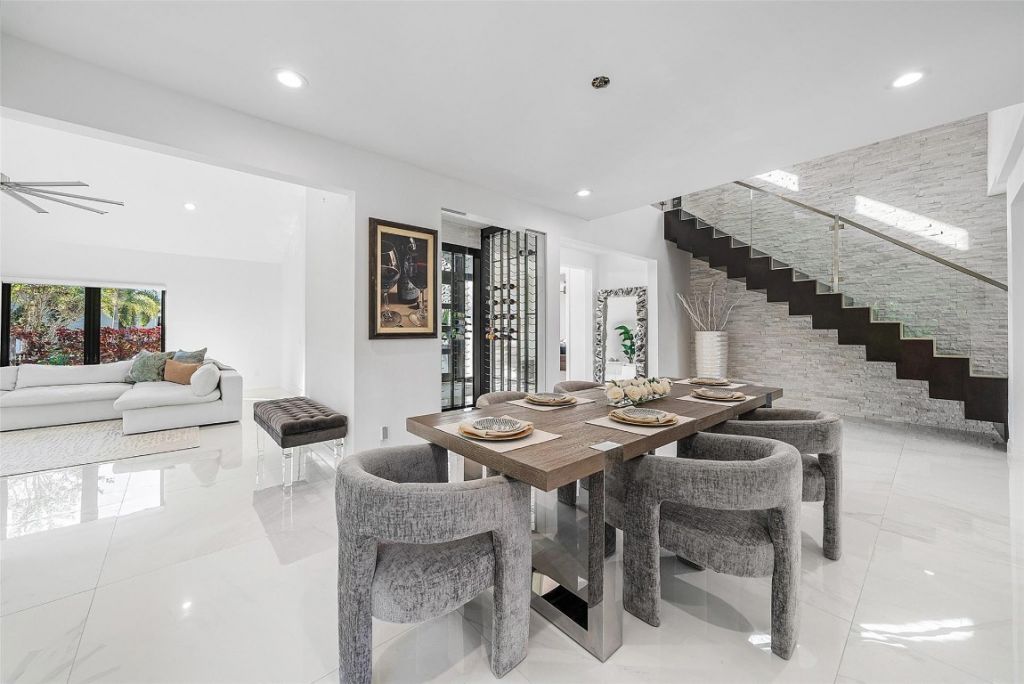 737 NE Boca Bay Colony Dr, Boca Raton, FL 33487 Photo