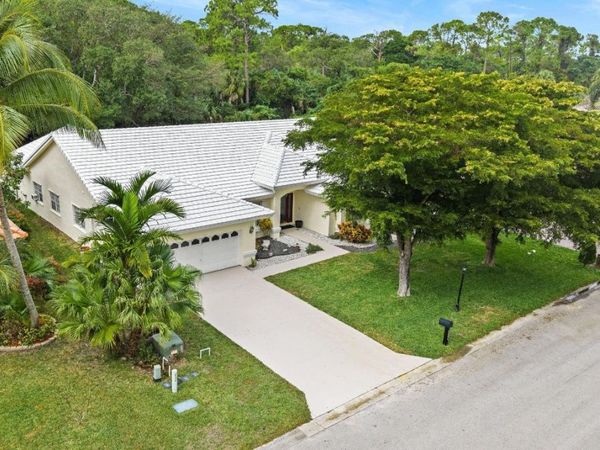 4080 NW 83rd Ln, Coral Springs, FL 33065