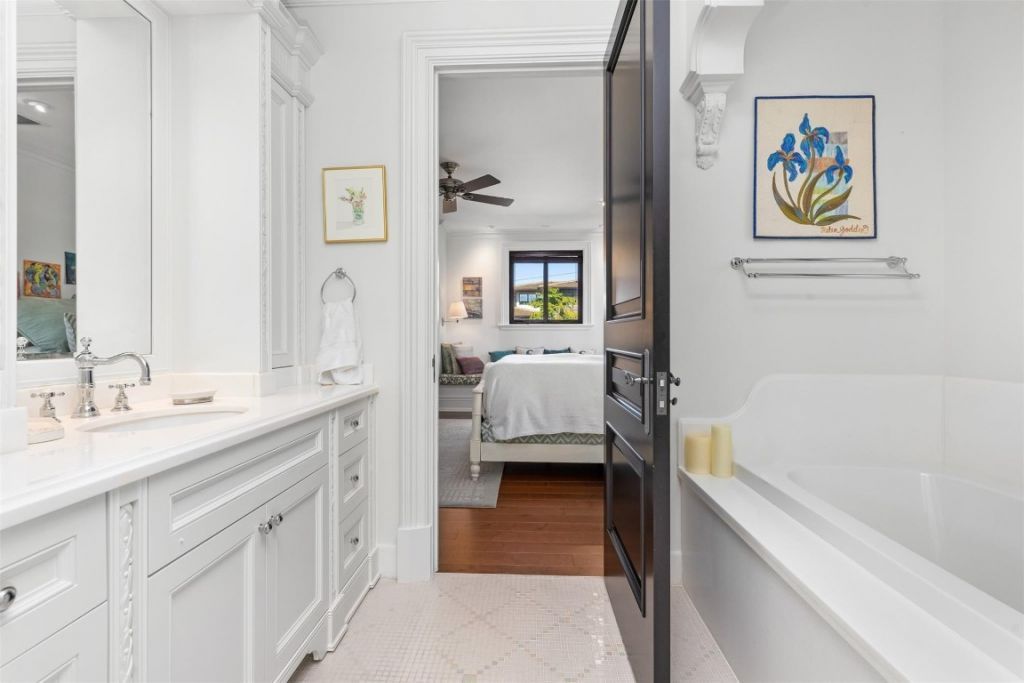 2430 Del Lago Drive, Fort Lauderdale, FL 33316 Photo