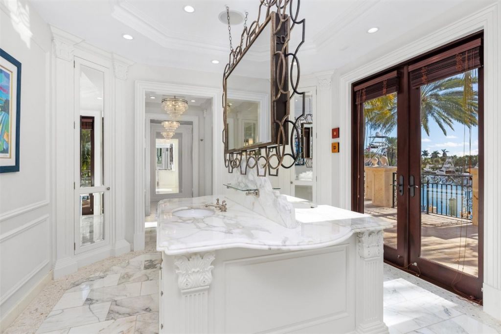 2430 Del Lago Drive, Fort Lauderdale, FL 33316 Photo