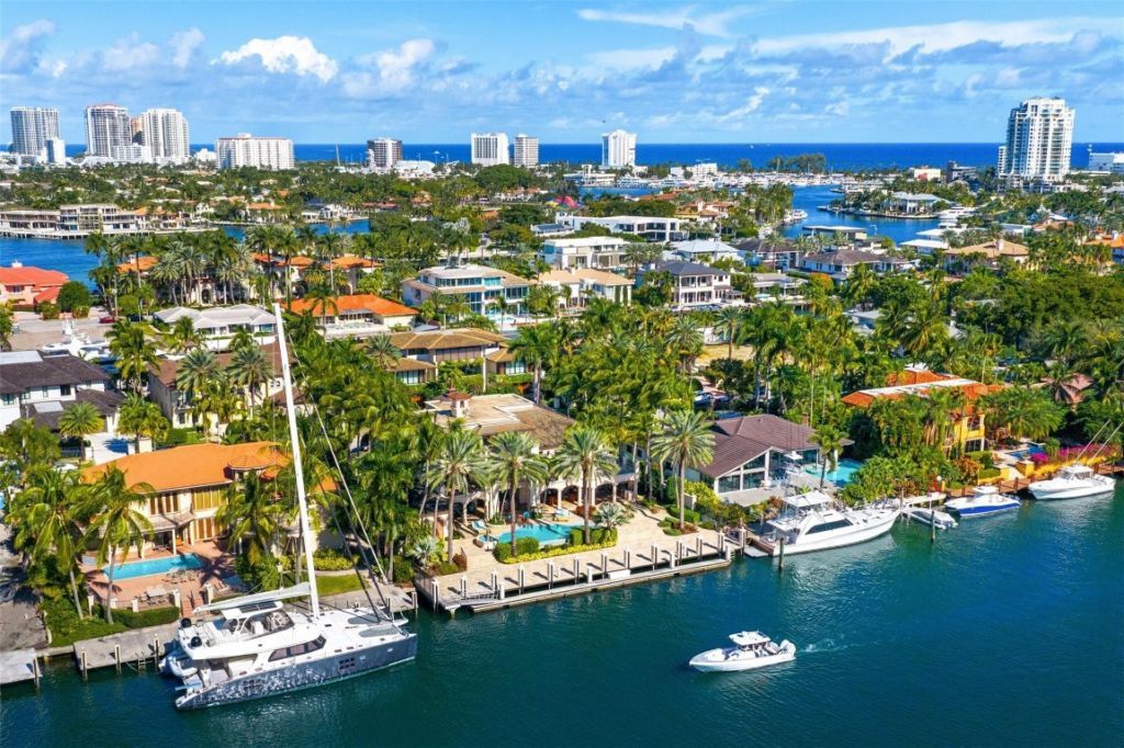 2430 Del Lago Drive, Fort Lauderdale, FL 33316 Photo