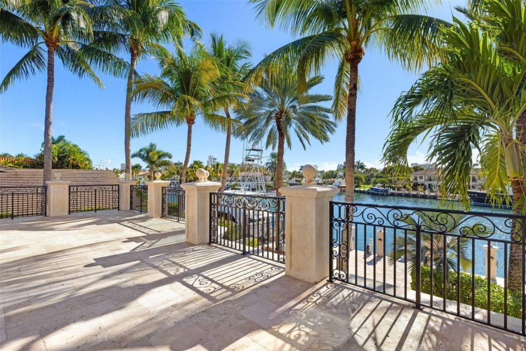 2430 Del Lago Drive, Fort Lauderdale, FL 33316 Photo
