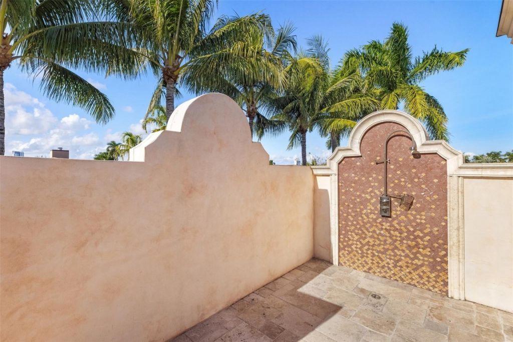 2430 Del Lago Drive, Fort Lauderdale, FL 33316 Photo