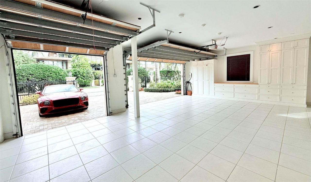 2430 Del Lago Drive, Fort Lauderdale, FL 33316 Photo