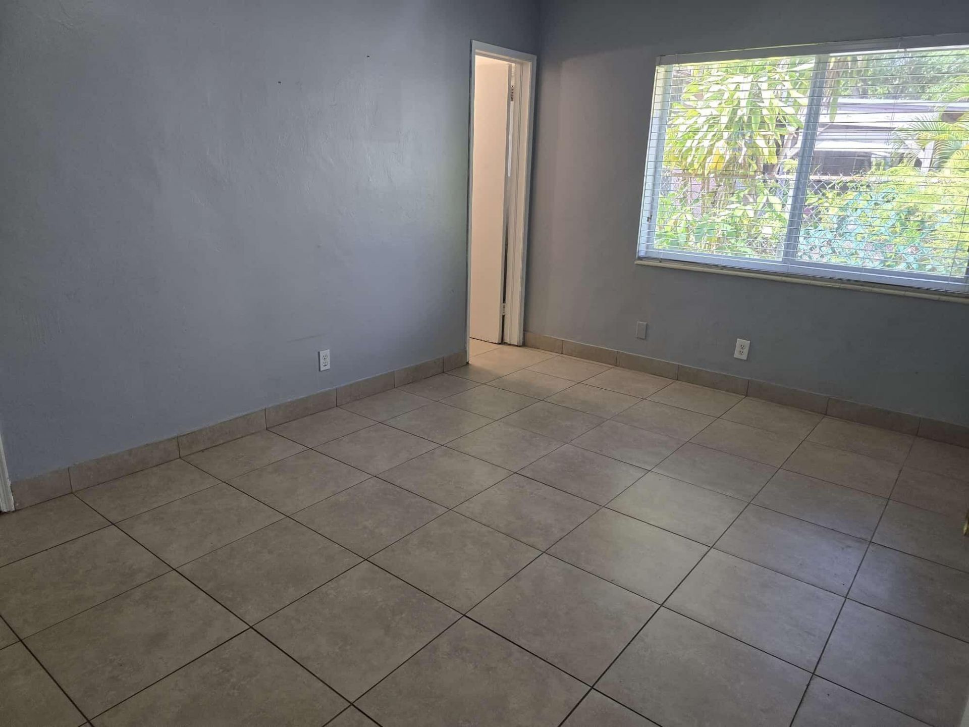 1907 Cleveland Street, Unit rear, Hollywood, FL 33020 Photo