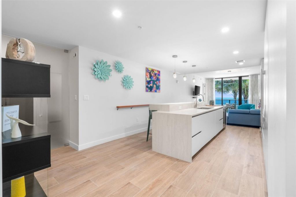 900 N Ocean Boulevard, Unit 204, Pompano Beach, FL 33062 Photo