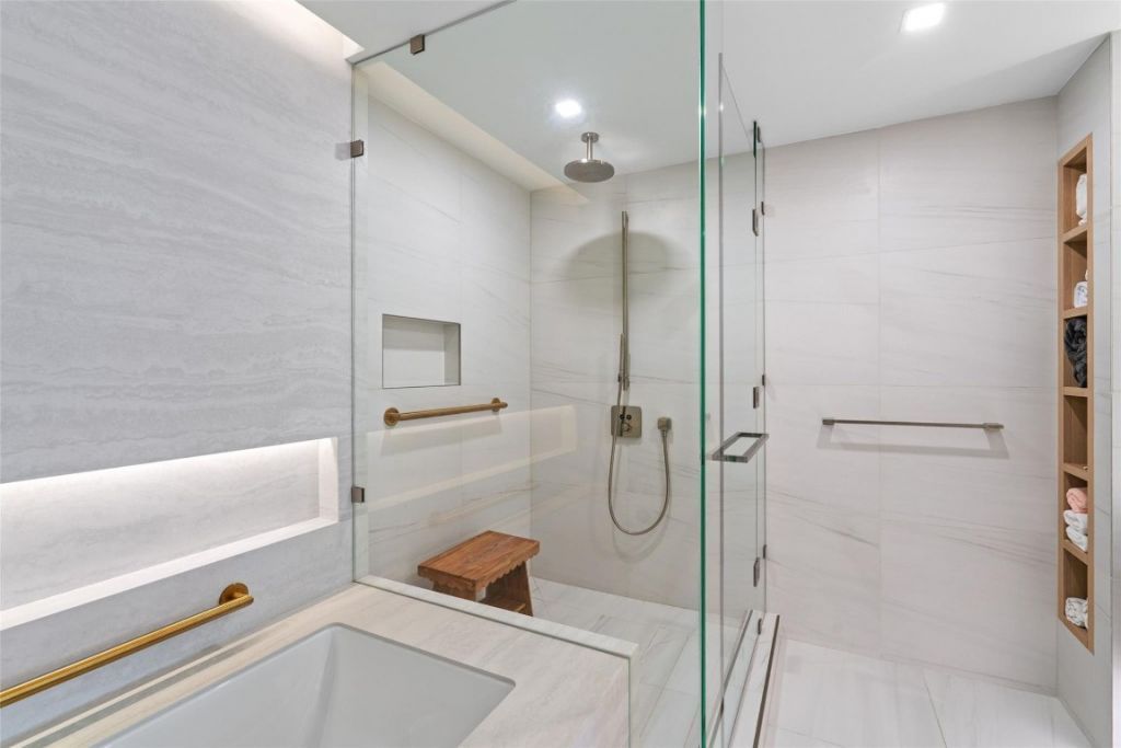 900 N Ocean Boulevard, Unit 204, Pompano Beach, FL 33062 Photo