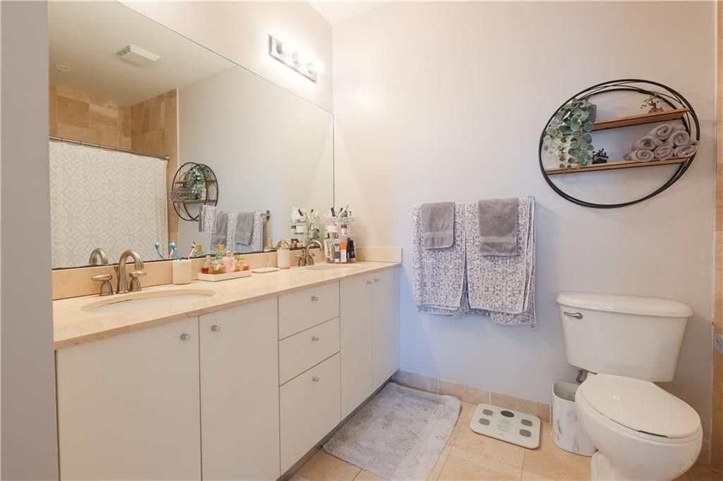 2100 Van Buren Street, Unit 308, Hollywood, FL 33020 Photo