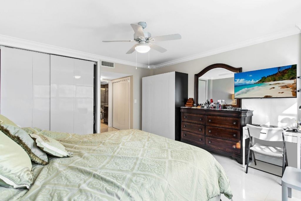 3850 Galt Ocean Drive, Unit 1003, Fort Lauderdale, FL 33308 Photo