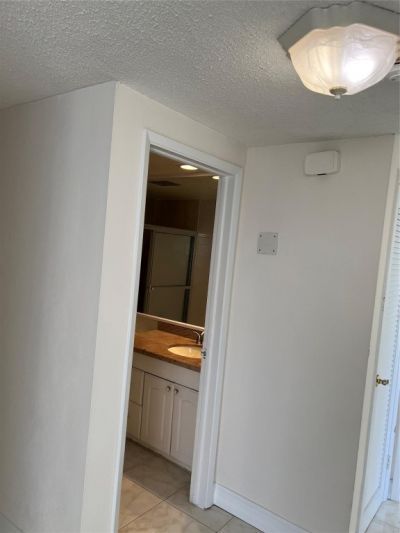 3800 Galt Ocean Drive, Unit 1215, Fort Lauderdale, FL 33308 Photo