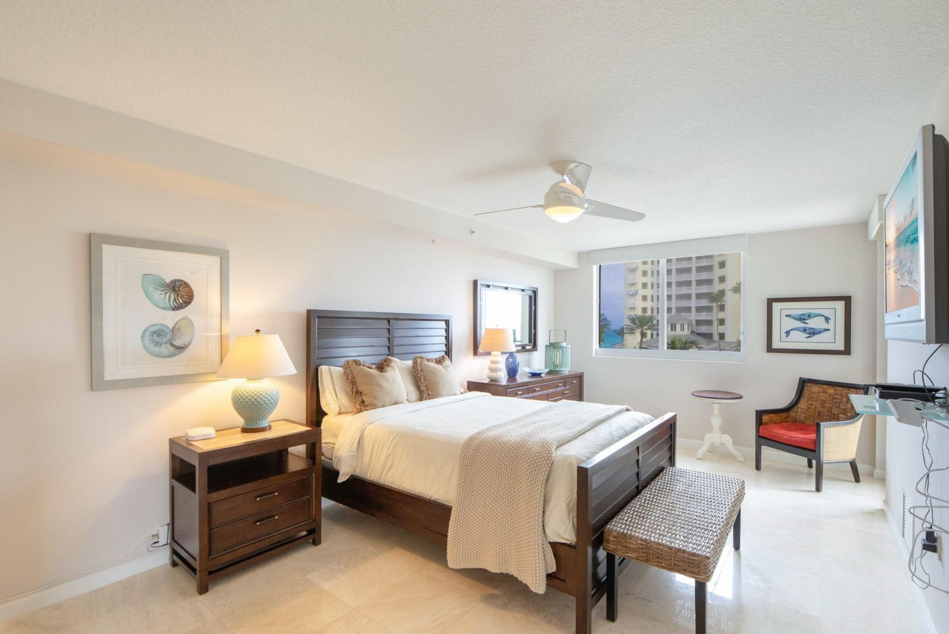 2001 N Ocean Boulevard, Unit 401, Fort Lauderdale, FL 33305 Photo