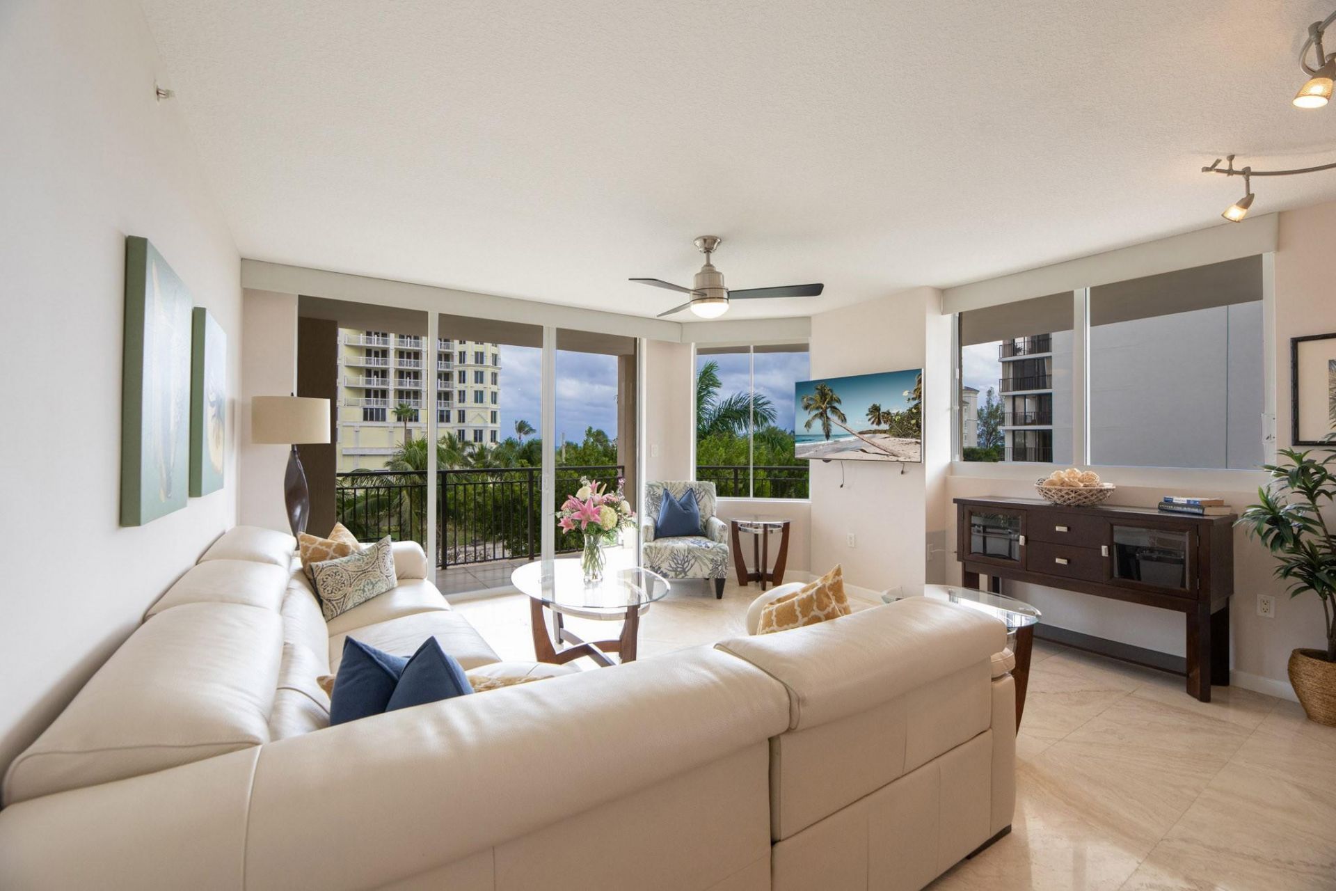 2001 N Ocean Boulevard, Unit 401, Fort Lauderdale, FL 33305 Photo