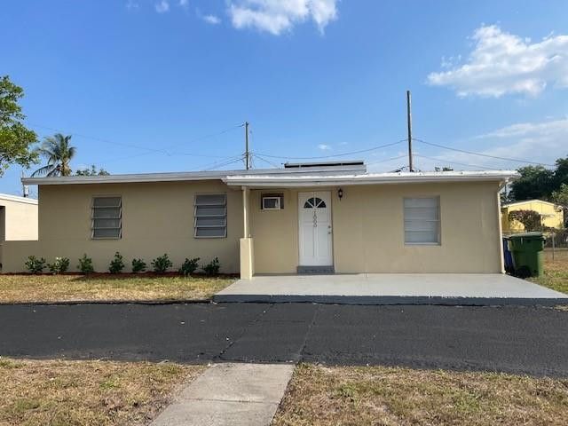 1000 NW 11th Court, Fort Lauderdale, FL 33311 Photo