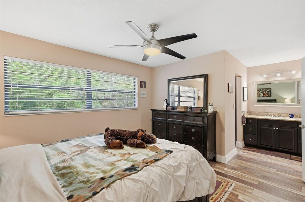 261 NE 16th Place, Unit 305, Fort Lauderdale, FL 33305 Photo