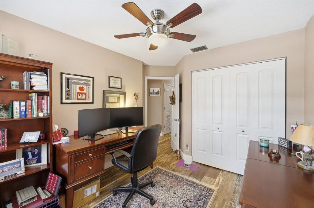 261 NE 16th Place, Unit 305, Fort Lauderdale, FL 33305 Photo