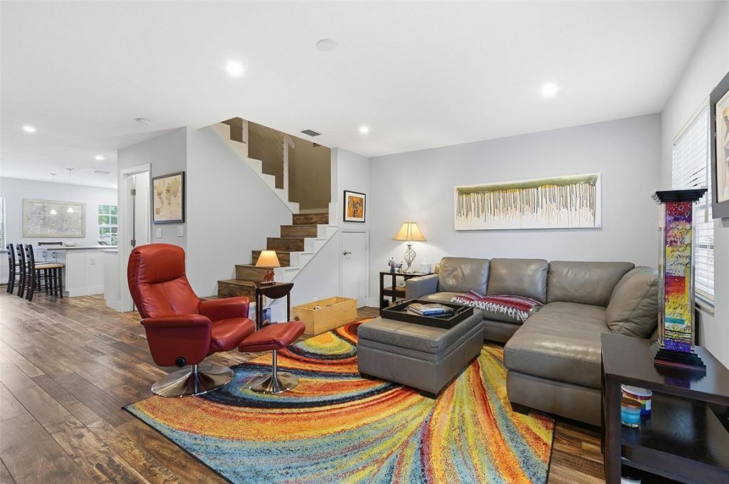 261 NE 16th Place, Unit 305, Fort Lauderdale, FL 33305 Photo