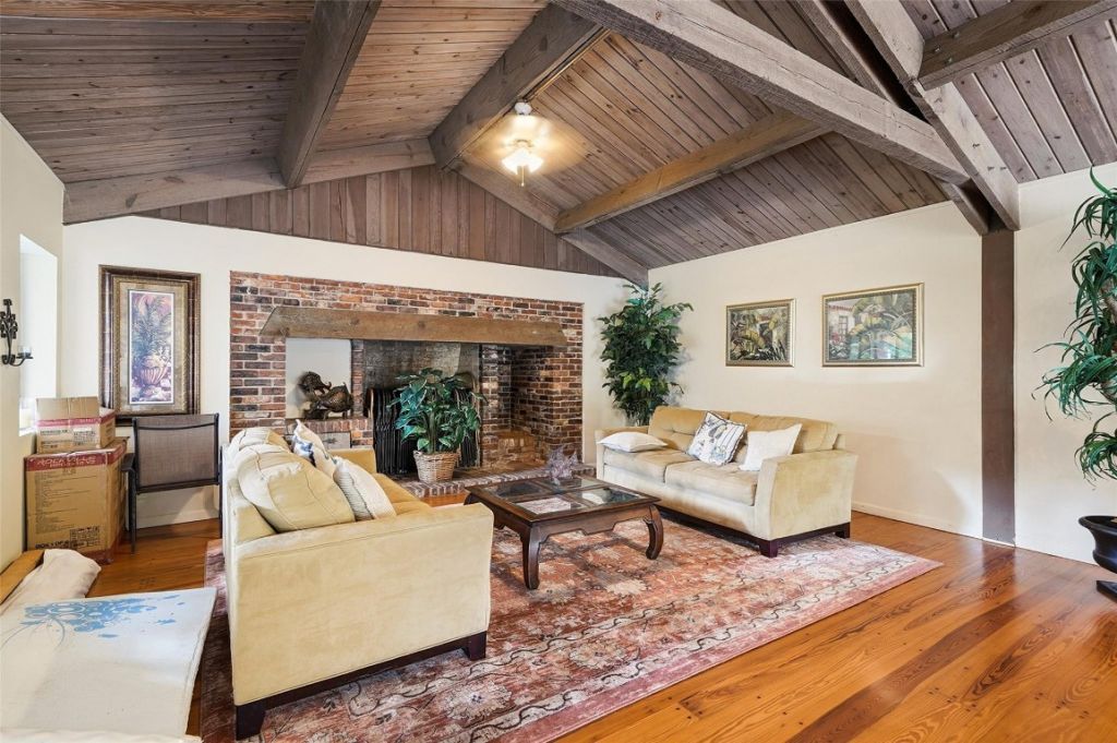 261 NE 16th Place, Unit 305, Fort Lauderdale, FL 33305 Photo