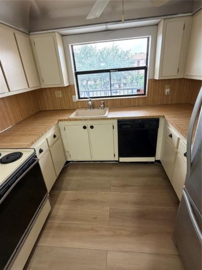 10145 Sunrise Lakes, Unit 308, Sunrise, FL 33322 Photo