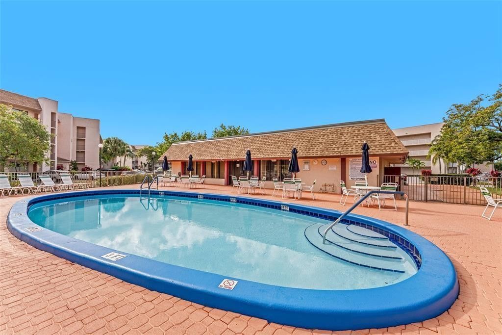 10145 Sunrise Lakes, Unit 308, Sunrise, FL 33322 Photo