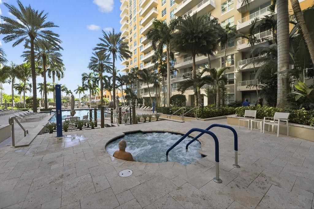 700 E Boynton Beach Boulevard, Unit 1006, Boynton Beach, FL 33435 Photo