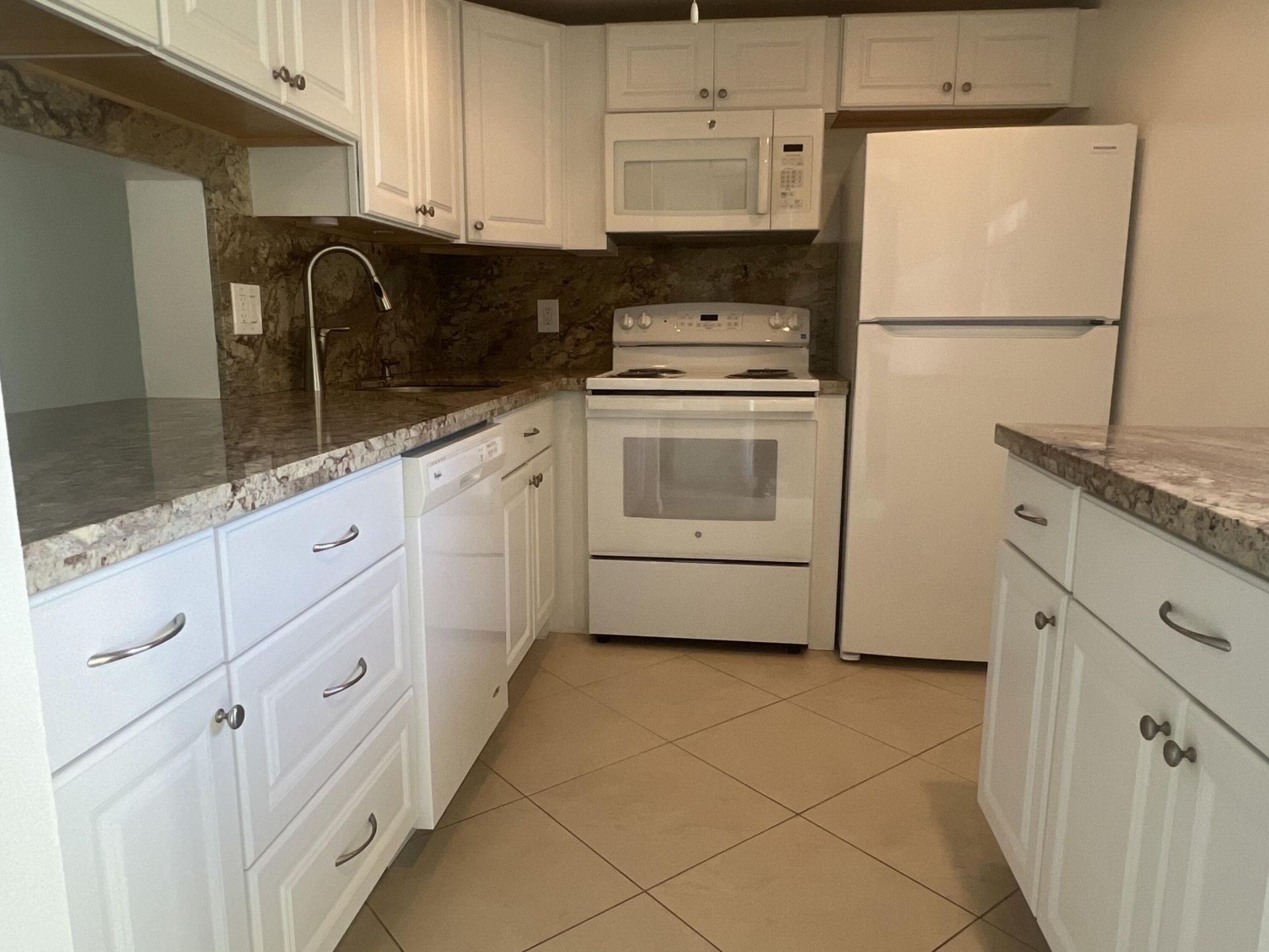 2615 NE 3rd Court, Unit 213, Boynton Beach, FL 33435 Photo