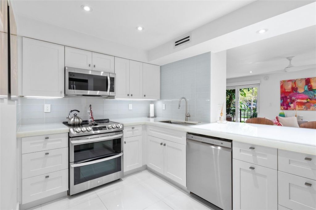 3909 N Ocean Boulevard, Unit 107, Fort Lauderdale, FL 33308 Photo