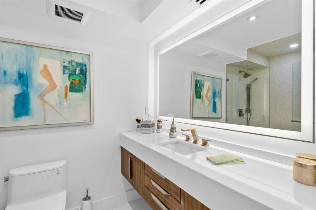 3909 N Ocean Boulevard, Unit 107, Fort Lauderdale, FL 33308 Photo