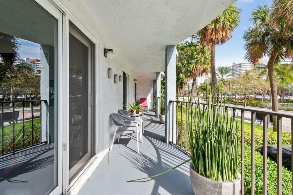 3909 N Ocean Boulevard, Unit 107, Fort Lauderdale, FL 33308 Photo