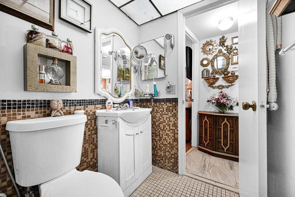 10442 Sunrise Lakes Boulevard, Unit 312, Sunrise, FL 33322 Photo