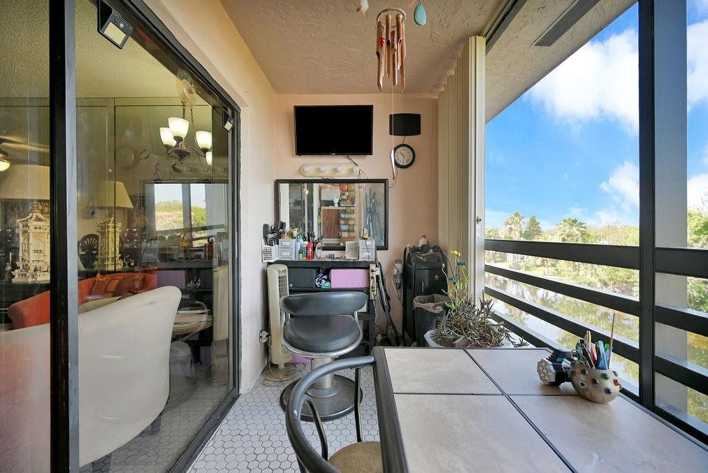 10442 Sunrise Lakes Boulevard, Unit 312, Sunrise, FL 33322 Photo