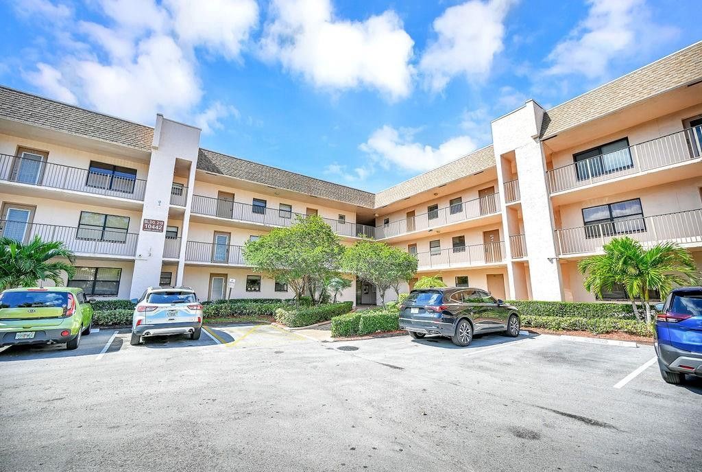 10442 Sunrise Lakes Boulevard, Unit 312, Sunrise, FL 33322 Photo