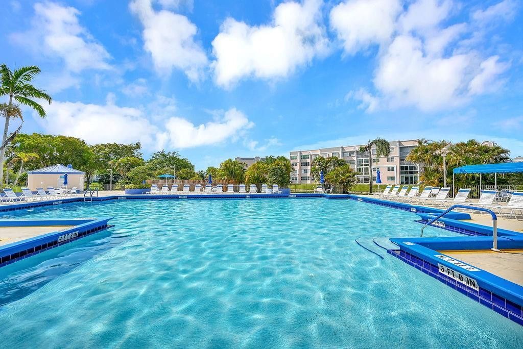 10442 Sunrise Lakes Boulevard, Unit 312, Sunrise, FL 33322 Photo