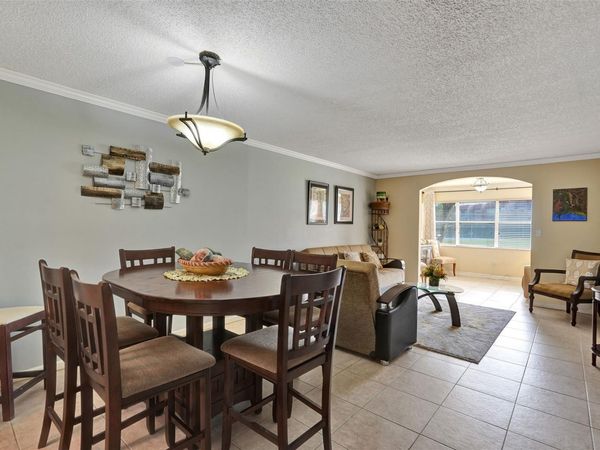 9821 Sunrise Lakes Blvd, Unit 106, Sunrise, FL 33322