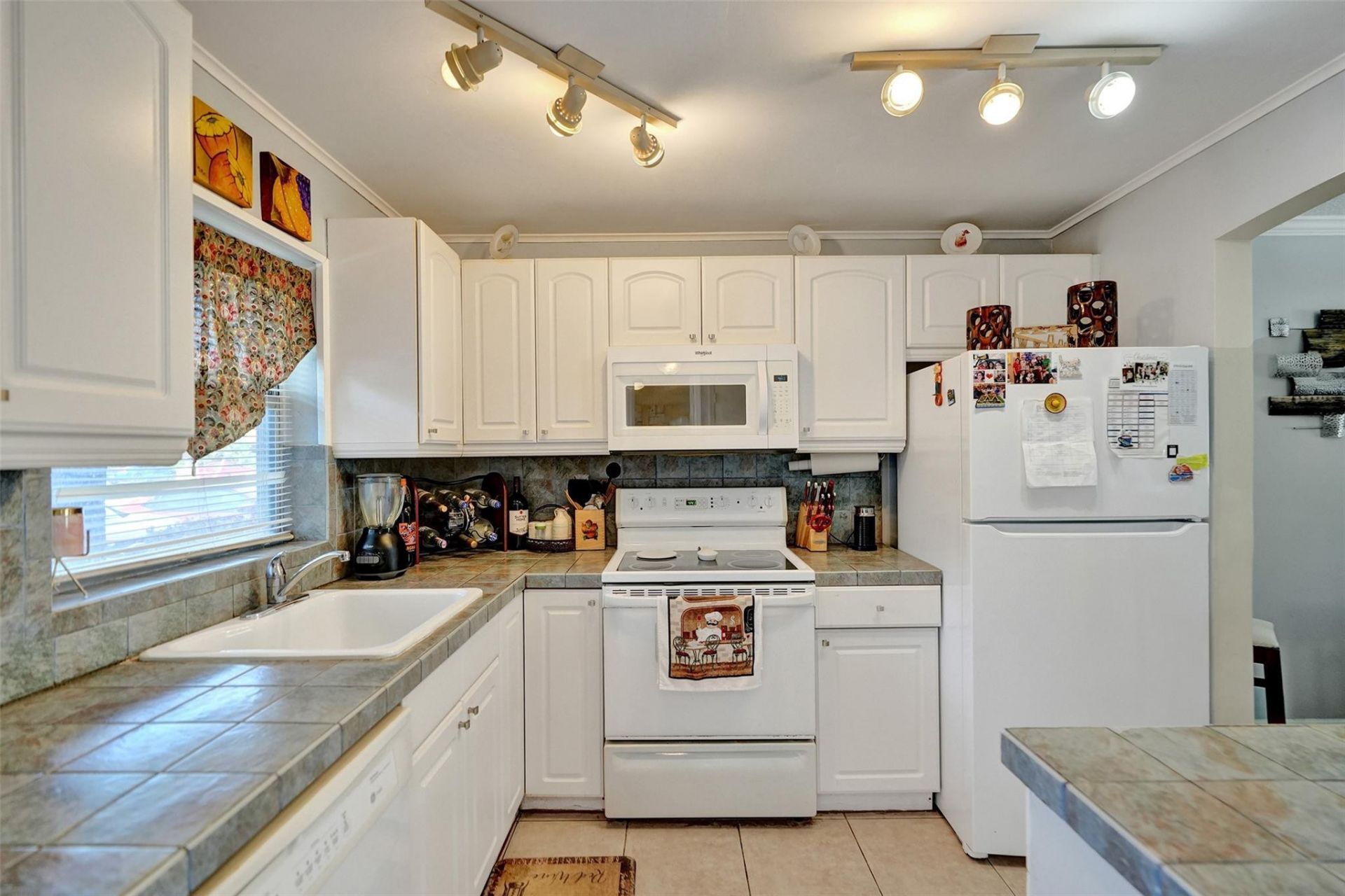 9821 Sunrise Lakes Boulevard, Unit 106, Sunrise, FL 33322 Photo